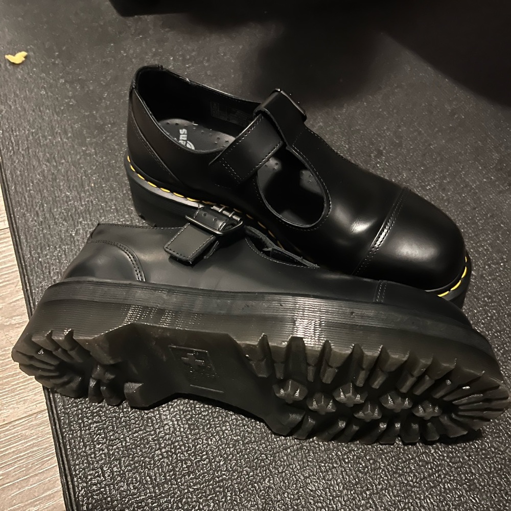 Dr. Martens - Bethan T-Bar Platform; black smooth, size 10